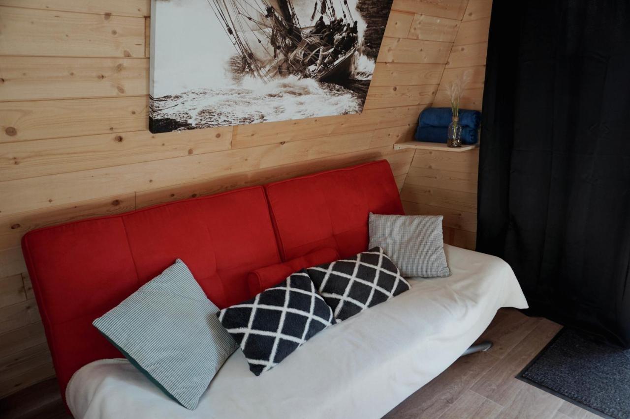 Le Chalet Tipi Avec Jacuzzi Et Jardin Troyes Exterior photo