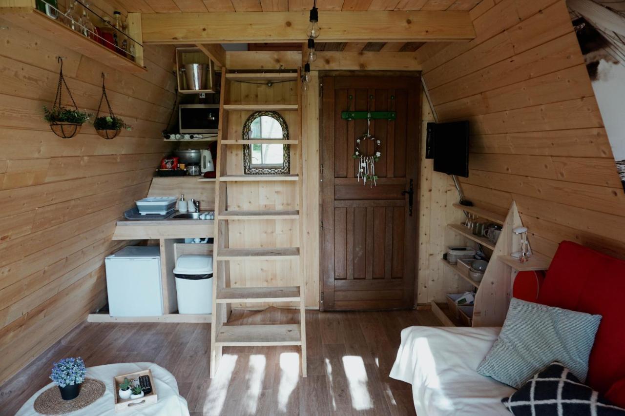 Le Chalet Tipi Avec Jacuzzi Et Jardin Troyes Exterior photo