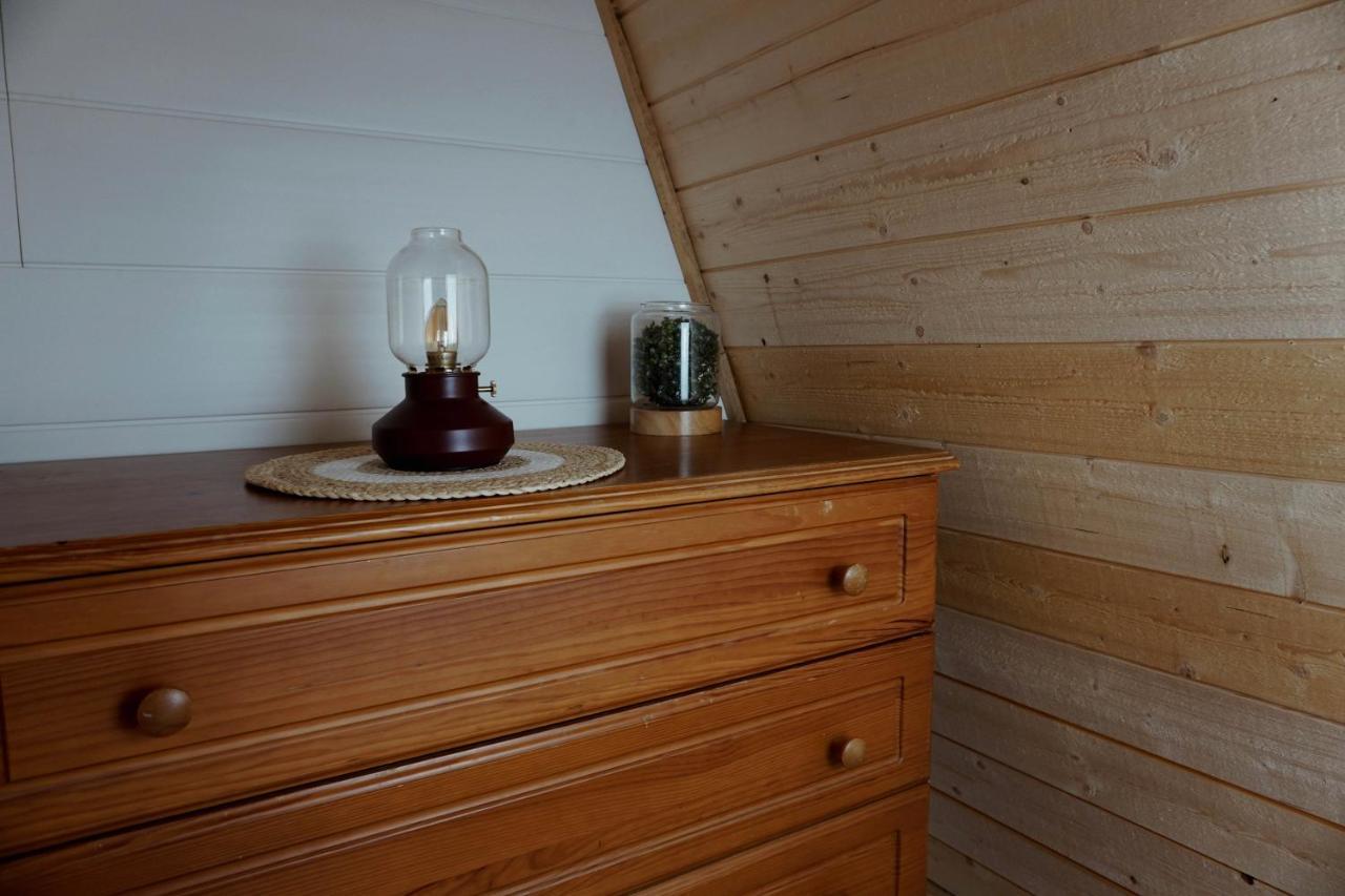 Le Chalet Tipi Avec Jacuzzi Et Jardin Troyes Exterior photo